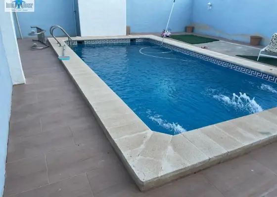 Adosado en venta Urbanizacion los Olivos en Albacete