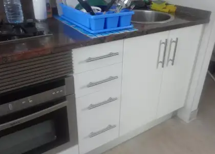 Alquiler de habitaciones en apartamento de 3 habitaciones en Puertochico en Santander