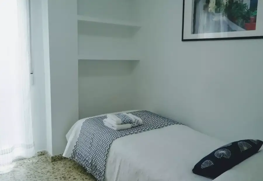Alquiler de habitaciones en piso de 3 dormitorios para estudiantes en Granada en Granada