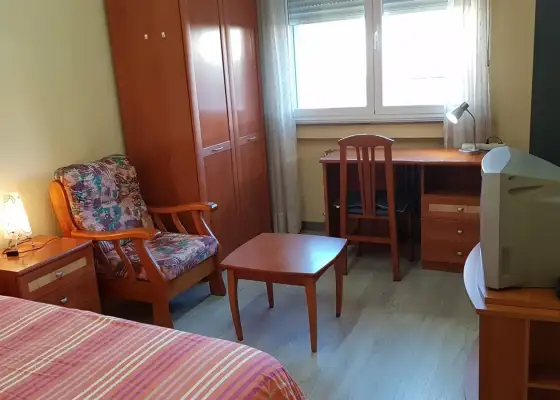 Alquiler de habitaciones en piso de 4 habitaciones en Salamanca - Mujeres
