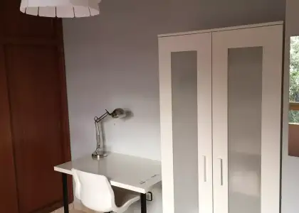 Alquiler de habitaciones para estudiantes en piso de 4 habitaciones en Alicante en Alicante (Alacant)