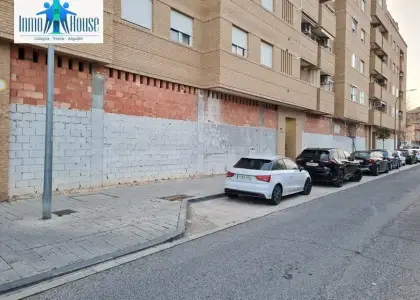 Amplio local comercial con infinidad de posibiliades en Albacete
