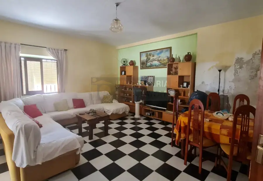 Casa 3 habitaciones, Duplex En buen estado Miguel Esteban en Miguel Esteban
