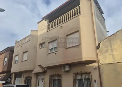 Casa 4 habitaciónes, Duplex En buen estado Quintanar de la Orden en Quintanar de la Orden