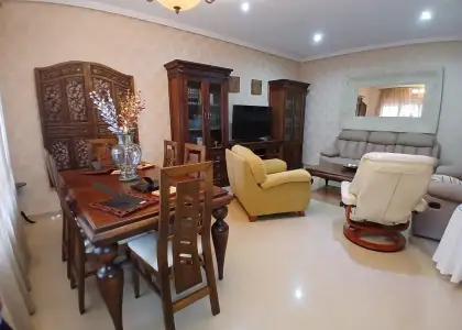 Casa/Chalet adosado En Venta Calle Concordia, Tomelloso en Tomelloso