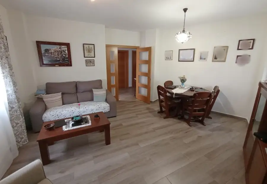 Casa/Chalet adosado En Venta Urbanización Oriente Calle Oásis, Tomelloso en Tomelloso