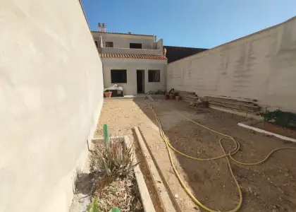 Casa/Chalet pareado En Venta Calle Cirilo Villena, Tomelloso en Tomelloso