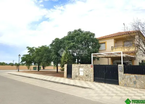 Casa en venta en Albacete - Albacete, 359.900 €, 176 m2, ref. 666539