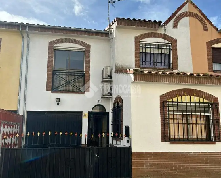 Casa en venta en Alcabón - Alcabón, 127.000 €, 132 m2, ref. 660668 en Alcabón