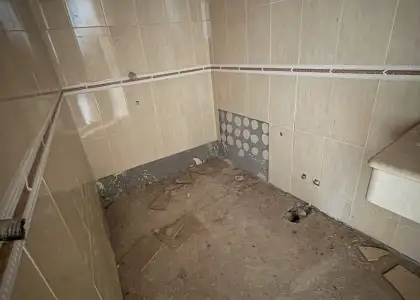 Casa en venta en Alcázar De San Juan, San Francisco, de 278 m2 con 11 dormitorios, 2 baños y terreno por 99.000 €, Ref. 0386 en Alcázar de San Juan