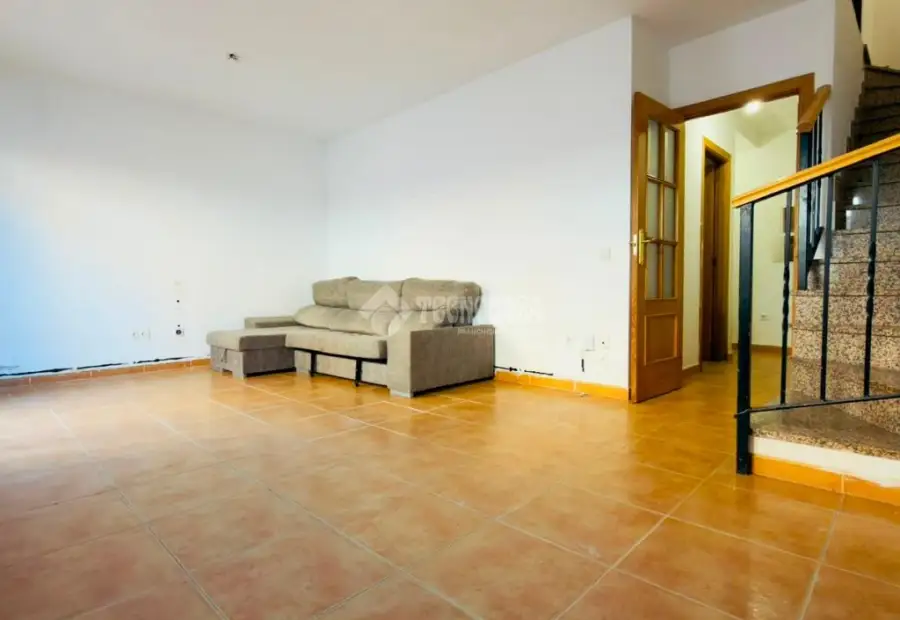 Casa en venta en Ciruelos - Ciruelos, 189.000 €, 185 m2, ref. 667708 en Ciruelos