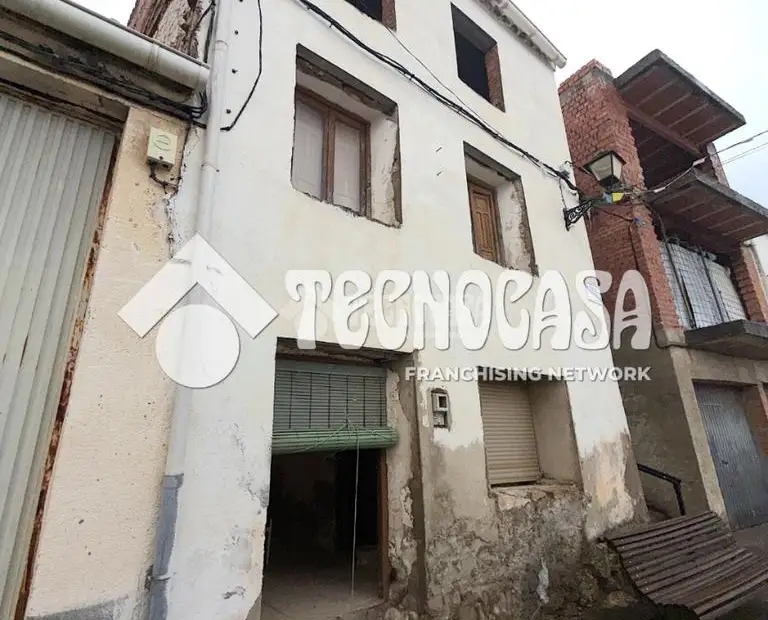 Casa en venta en La Frontera - La Frontera, 39.900 €, 204 m2, ref. 666084 en La Frontera