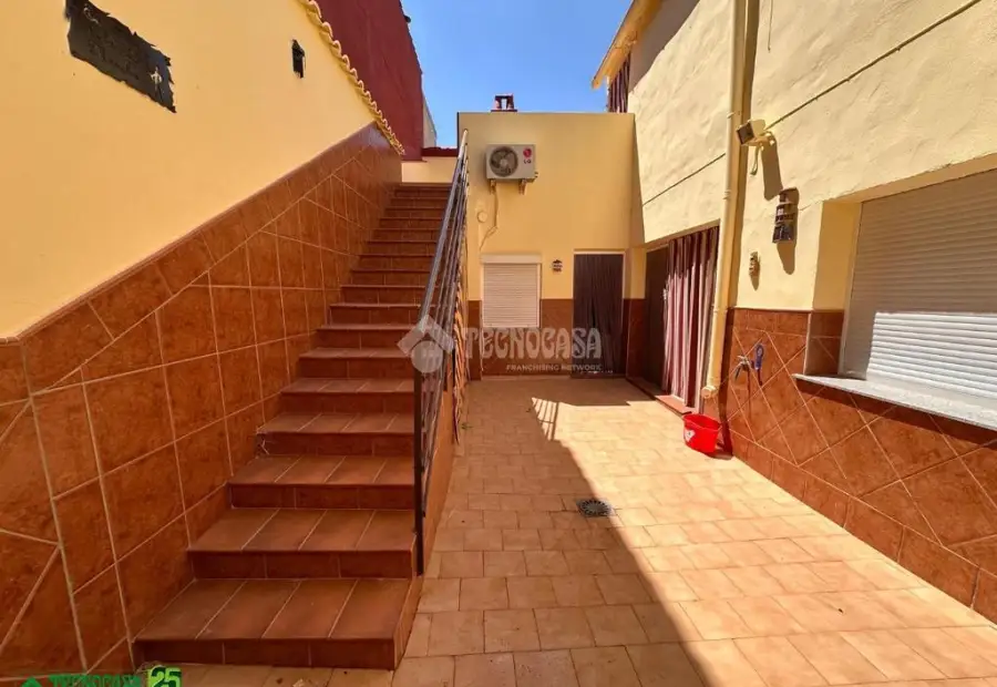 Casa en venta en La Solana - La Solana, 159.900 €, 216 m2, ref. 664080 en La Solana