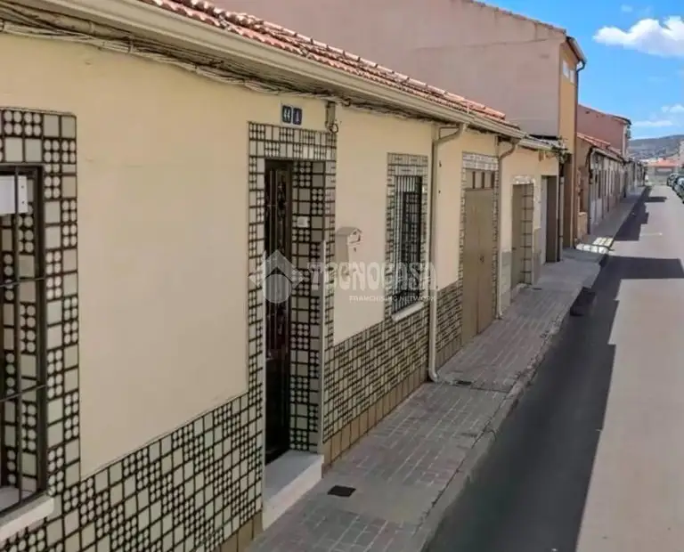 Casa en venta en Puertollano - Puertollano, 76.000 €, 180 m2, ref. 660961 en Puertollano