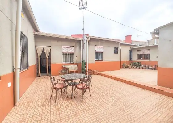 Casa en Venta Zona Cristobal Colon. en Puertollano