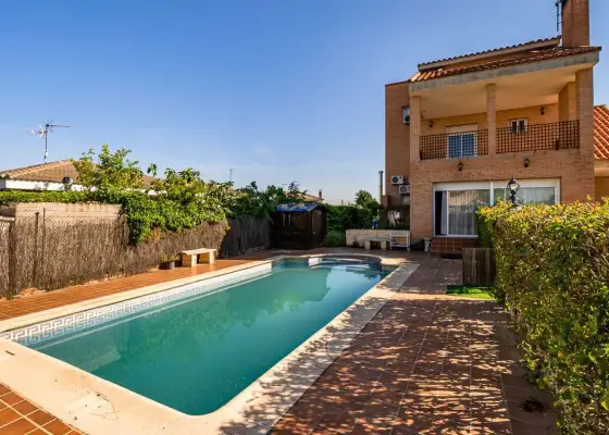 Chalet en venta en Calypo Fado, Casarrubios del Monte, Toledo