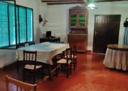 Chalet en venta en Ruidera, de 250 m2 con 5 dormitorios, baño y aseo por 360.000 €, Ref. 0183 en Ruidera