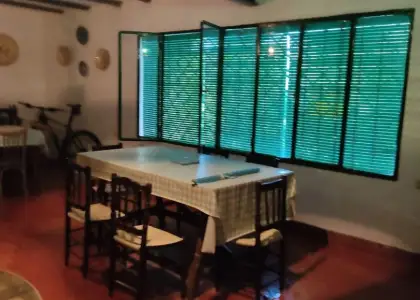 Chalet en venta en Ruidera, de 250 m2 con 5 dormitorios, baño y aseo por 360.000 €, Ref. 0183 en Ruidera