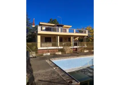 Chalet rústico en venta en Villarrubia de los Ojos en Villarrubia de los Ojos