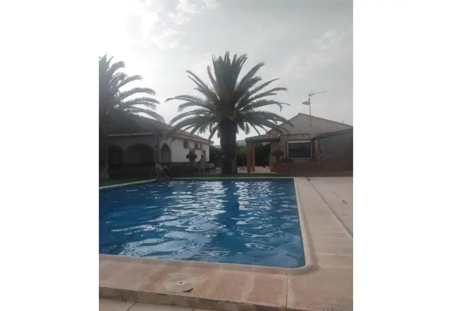 Chalet rústico en venta en Villarrubia de los Ojos en Villarrubia de los Ojos