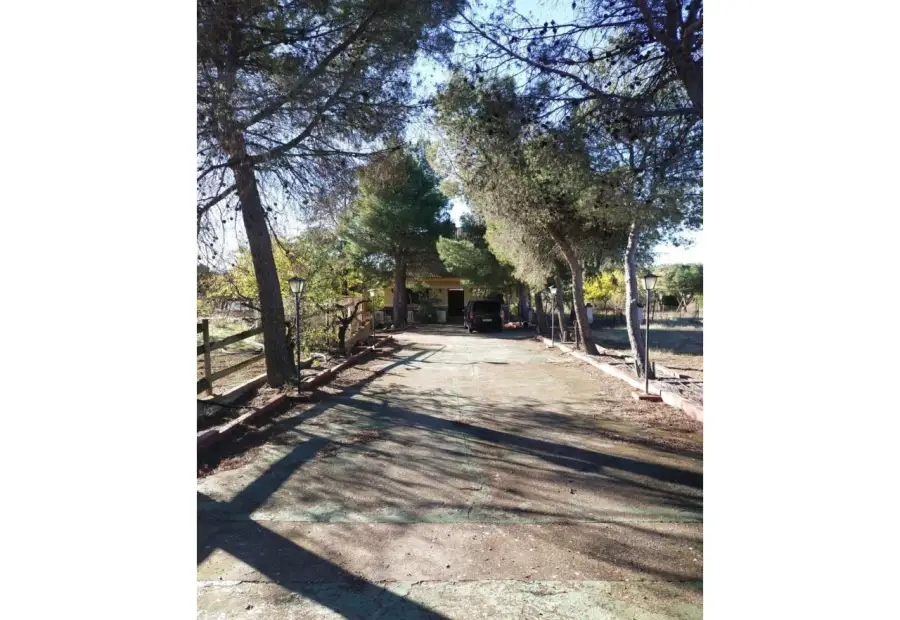 Chalet rústico en venta en Villarrubia de los Ojos en Villarrubia de los Ojos
