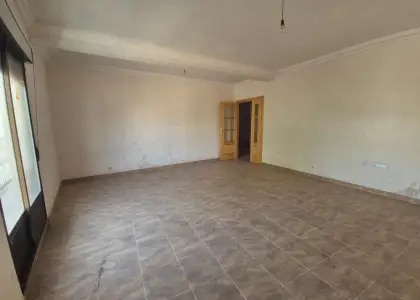 Edificio con 2 pisos y garaje en Puertollano