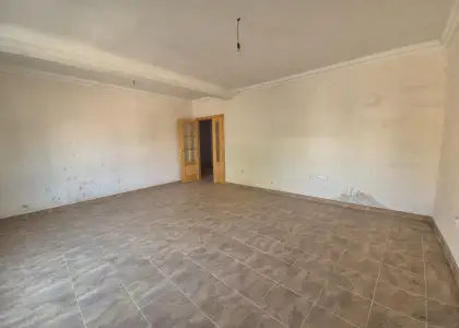 Edificio con 2 pisos y garaje en Puertollano