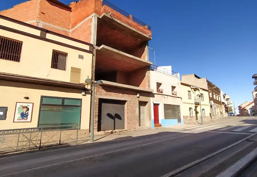 Edificio para rehabilitar en Argamasilla de Calatrava