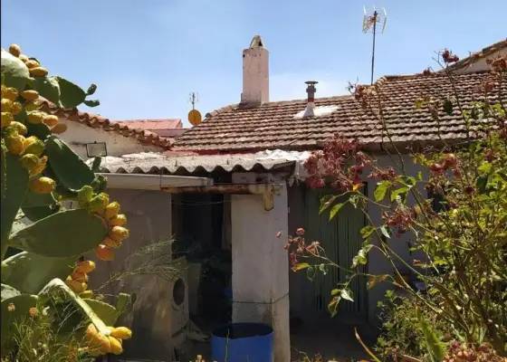 Encantadora casa de pueblo en Hinojosas de Calatrava
