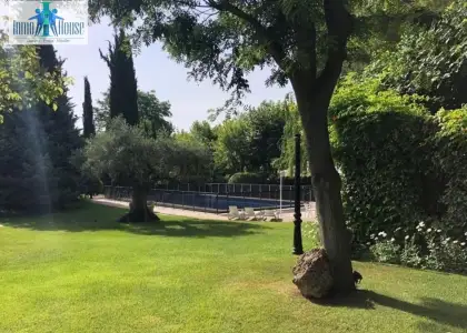 Gran chalet ( Carretera Jaen ) en Albacete