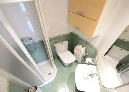 Habitación en alquiler en un apartamento de 3 dormitorios en Txurdinaga en Bilbao
