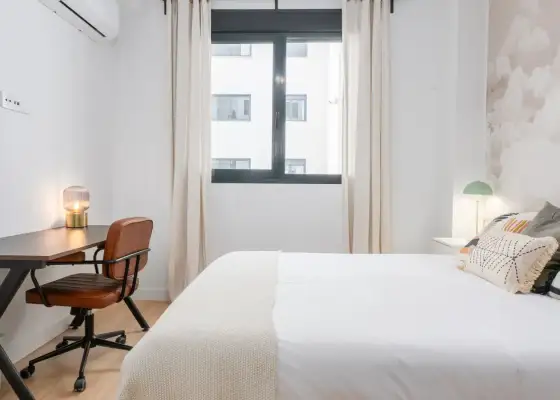 Habitación en piso compartido de 2 habitaciones en alquiler en La Bresca, para profesionales y estudiantes. en Málaga