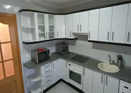 Habitación en piso compartido de 2 habitaciones en Bargas, gastos incluidos, solo mujeres, profesionales. en Toledo