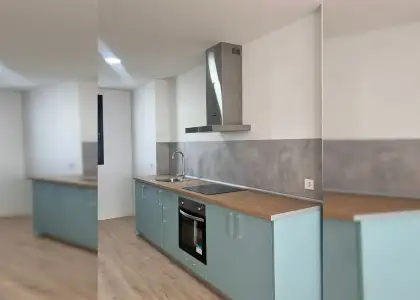 Habitación en piso compartido de 3 habitaciones en alquiler en La Bresca, Málaga. en Málaga