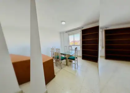 Habitación en piso compartido en Almería en Almería