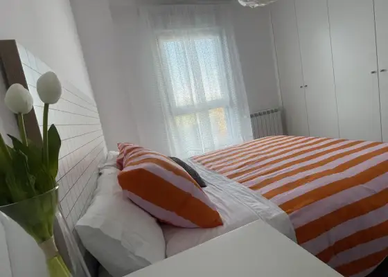 Habitación en piso compartido en Santa Cruz de Bezana en Santander
