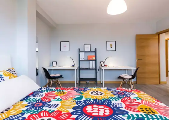 Habitación en un piso compartido de 3 habitaciones en alquiler en Arabella, todos los gastos incluidos. en Bilbao