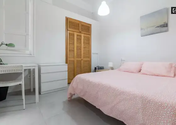Habitación interior en apartamento de 5 dormitorios en Russafa, Valencia