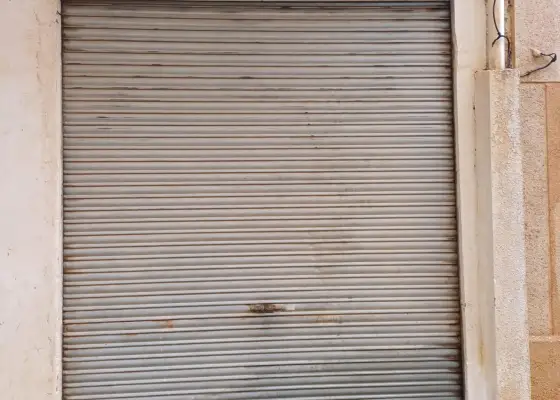 Inmohouse vende- local garaje con vado zona san pablo- en Albacete