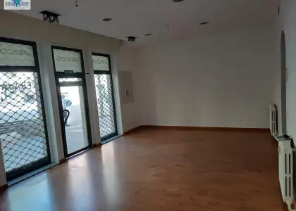 Inmohouse vende o alquila local comercial en Plaza de la Constitucion Zona Carretas en Albacete