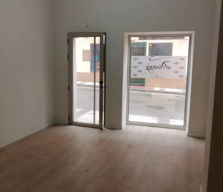 Local comercial al lado de Calle Puerto en Puertollano