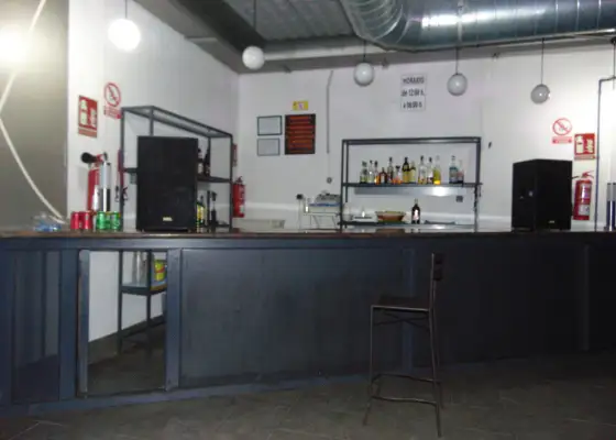 Local en Valdepeñas, Polígono de San Juan
