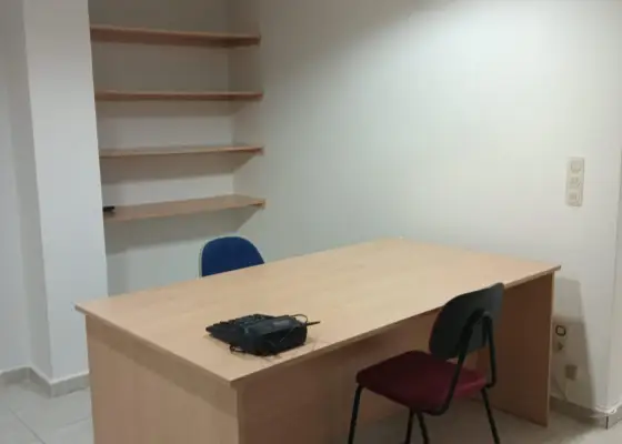 M006 se alquila oficina en el centro de Albacete lista para empezar tu actividad