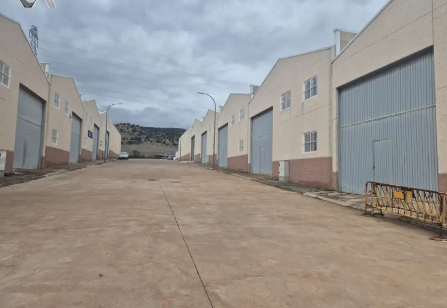 Nave industrial en Puertollano situado en la zona de Las Mercedes - El Carmen en Puertollano