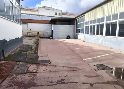 Nave Industrial en Valdepeñas, Buena en Valdepeñas