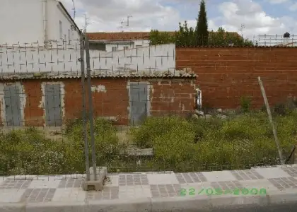 Parcela totalmente urbanizada. Zona residencial en La Puebla de Almoradiel