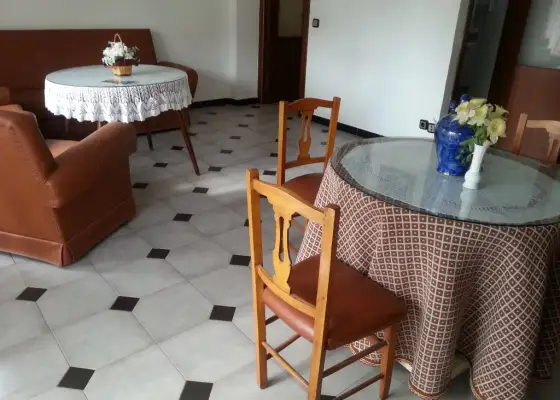 Piso centrico de 3 dormitorios. Conservado. en Manzanares