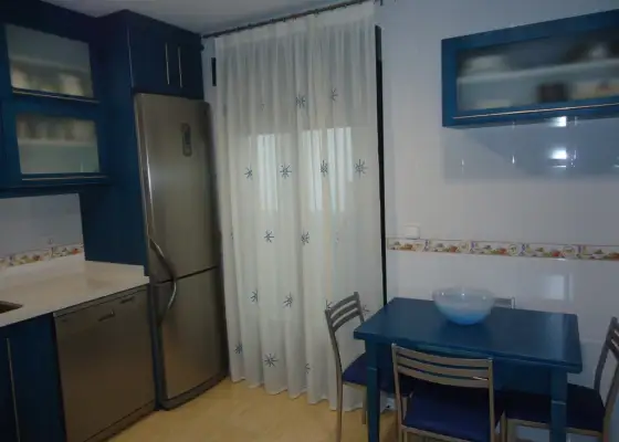 Piso de 3 dormitorios. Seminuevo. Con garaje. en Manzanares