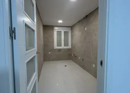 Piso en venta en Alcázar De San Juan, de 90 m2 con 2 dormitorios, 2 baños, plaza de garaje, trastero y terraza por 140.000 €, Ref. 0238 en Alcázar de San Juan