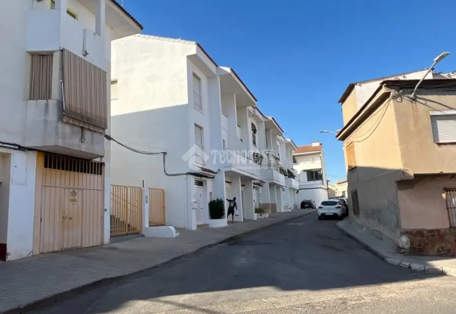 Piso en venta en Daimiel - Daimiel, 59.900 €, 90 m2, ref. 667220 en Daimiel
